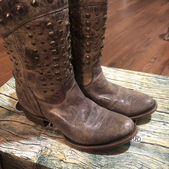 Corral Shoes - Corral short boots